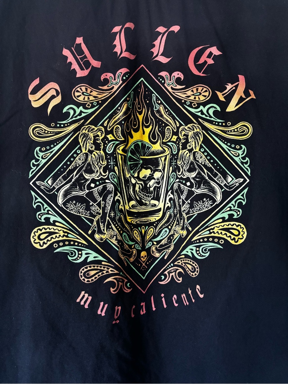 Sullen muy caliente Black Short Sleeve Graphic Tee